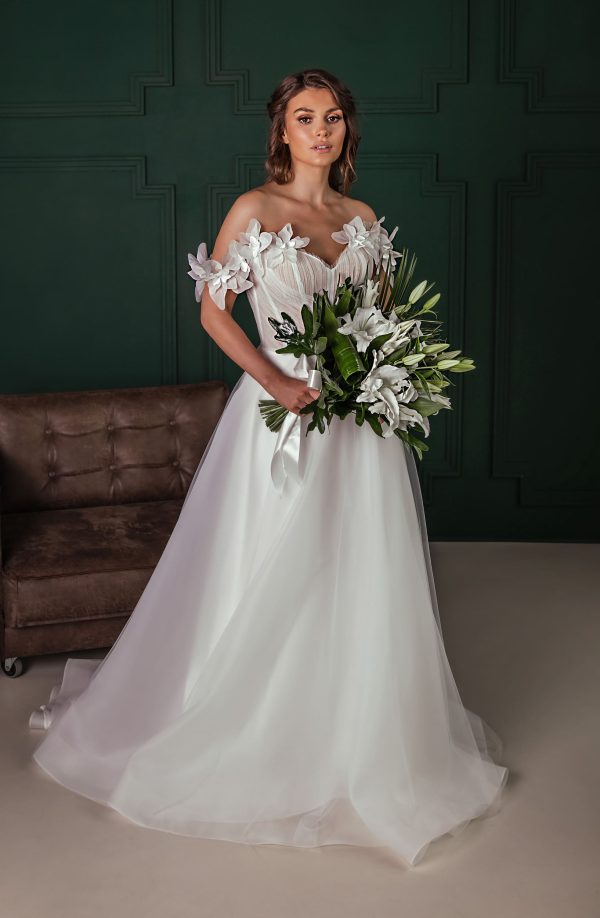 xnauti.com-bridal-product-AUSTINI-img-7