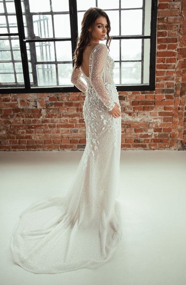 xnauti.com-lace wedding dress-product-Carina-img-1