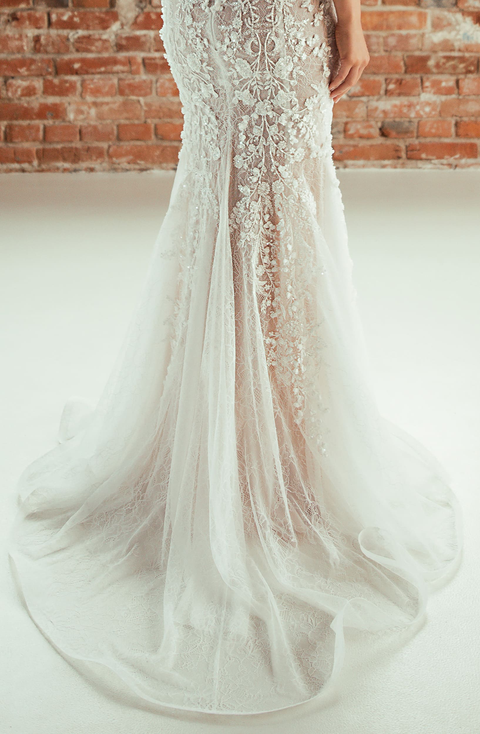 xnauti.com-sexy wedding dress-product-Caelum-img-6