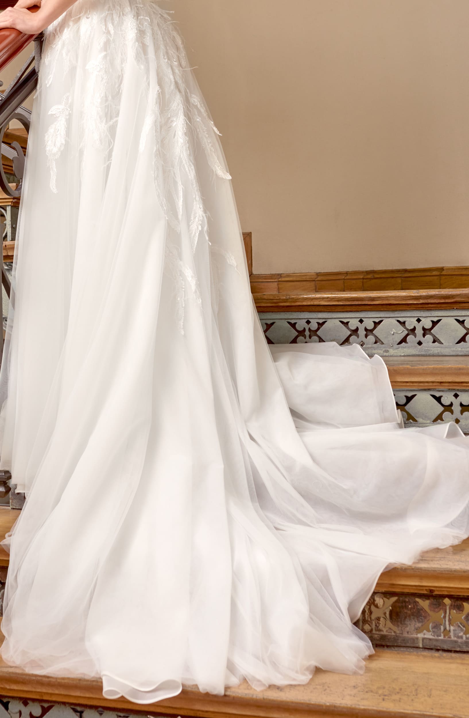 xnauti.com-unique wedding dress-product-Diadem-img-5