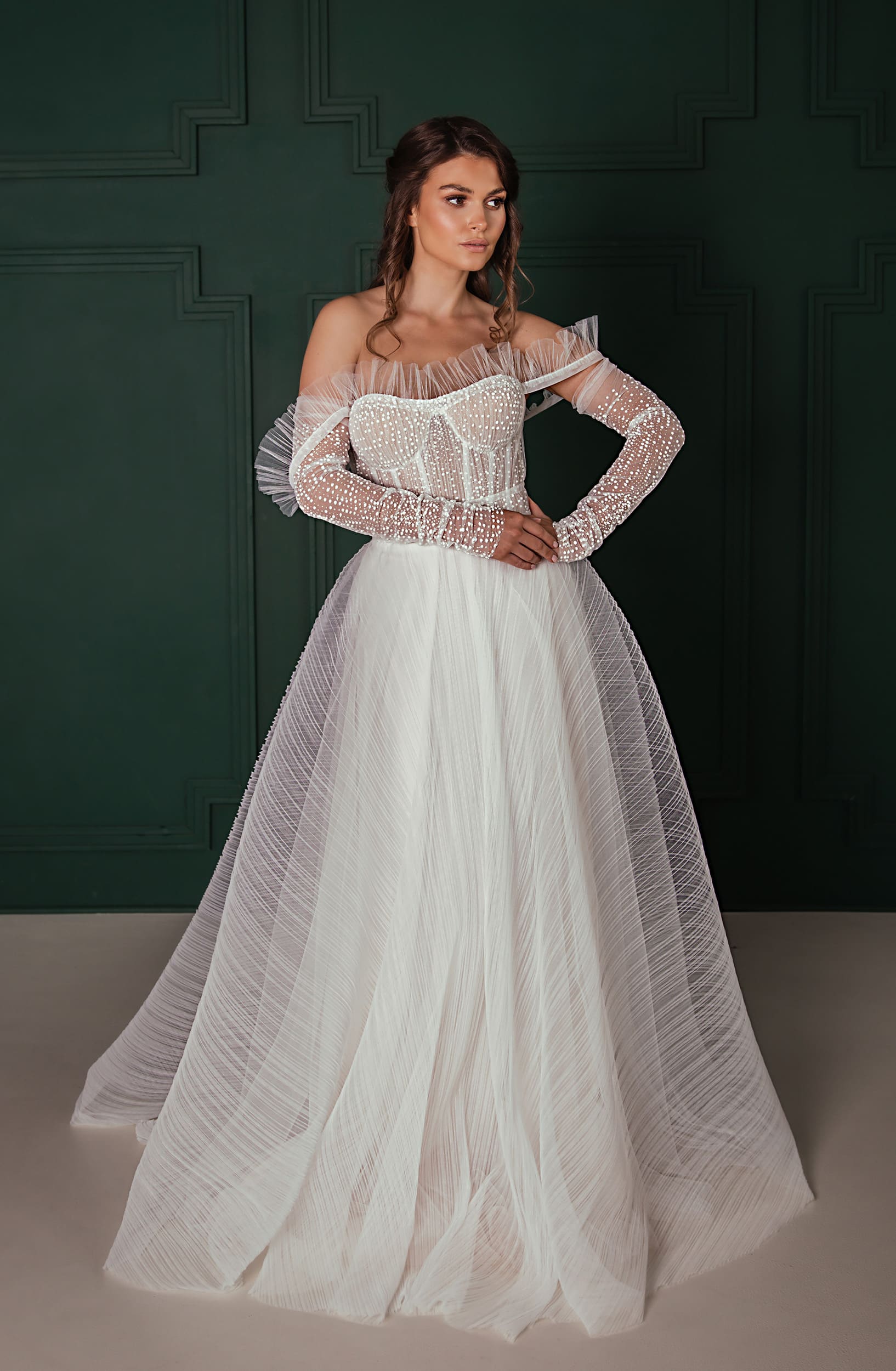 xnauti.com-bridal boutique-product-Aquila-img-2