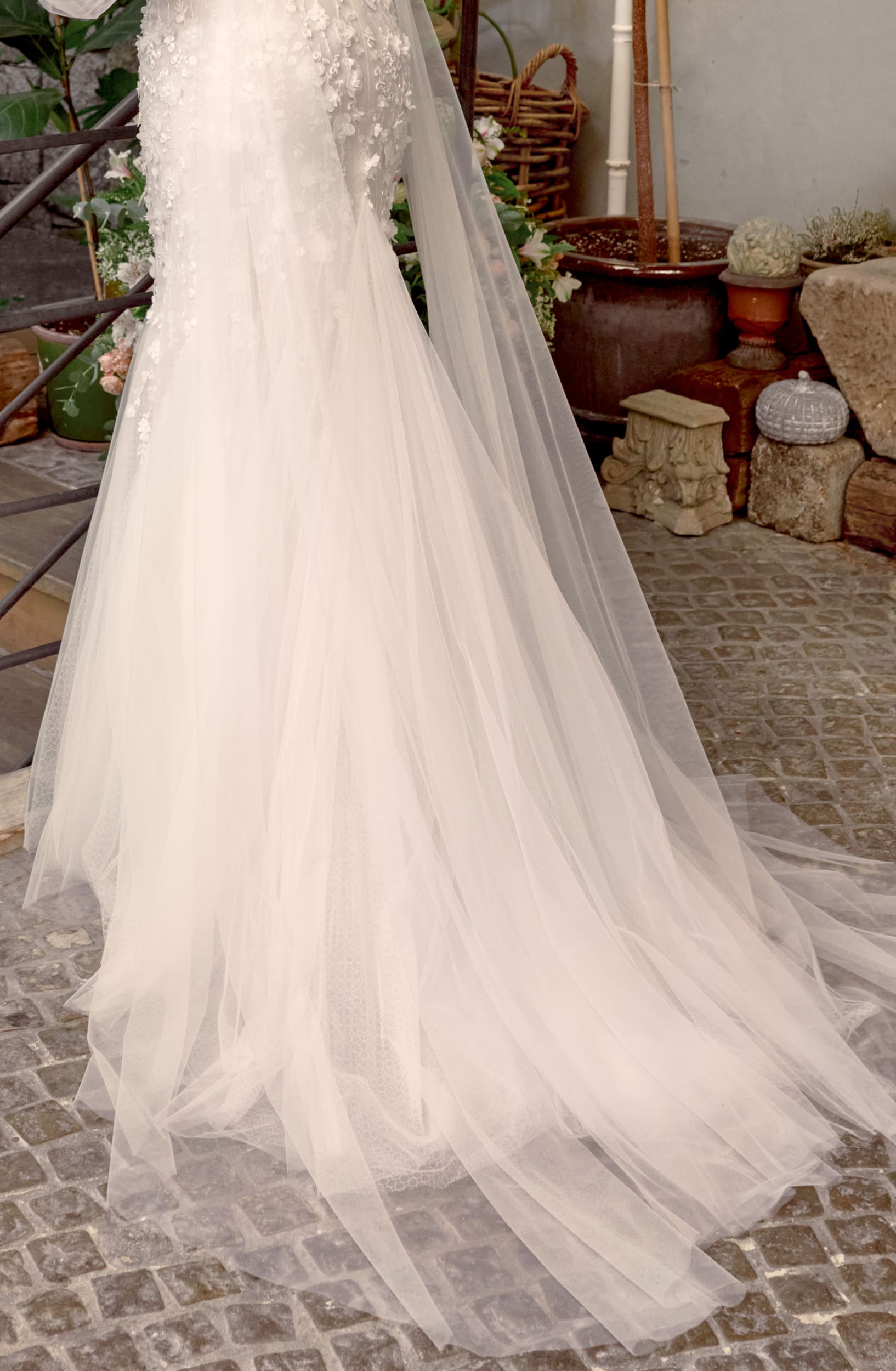 xnauti.com-elopement dress-product-Vega-img-6