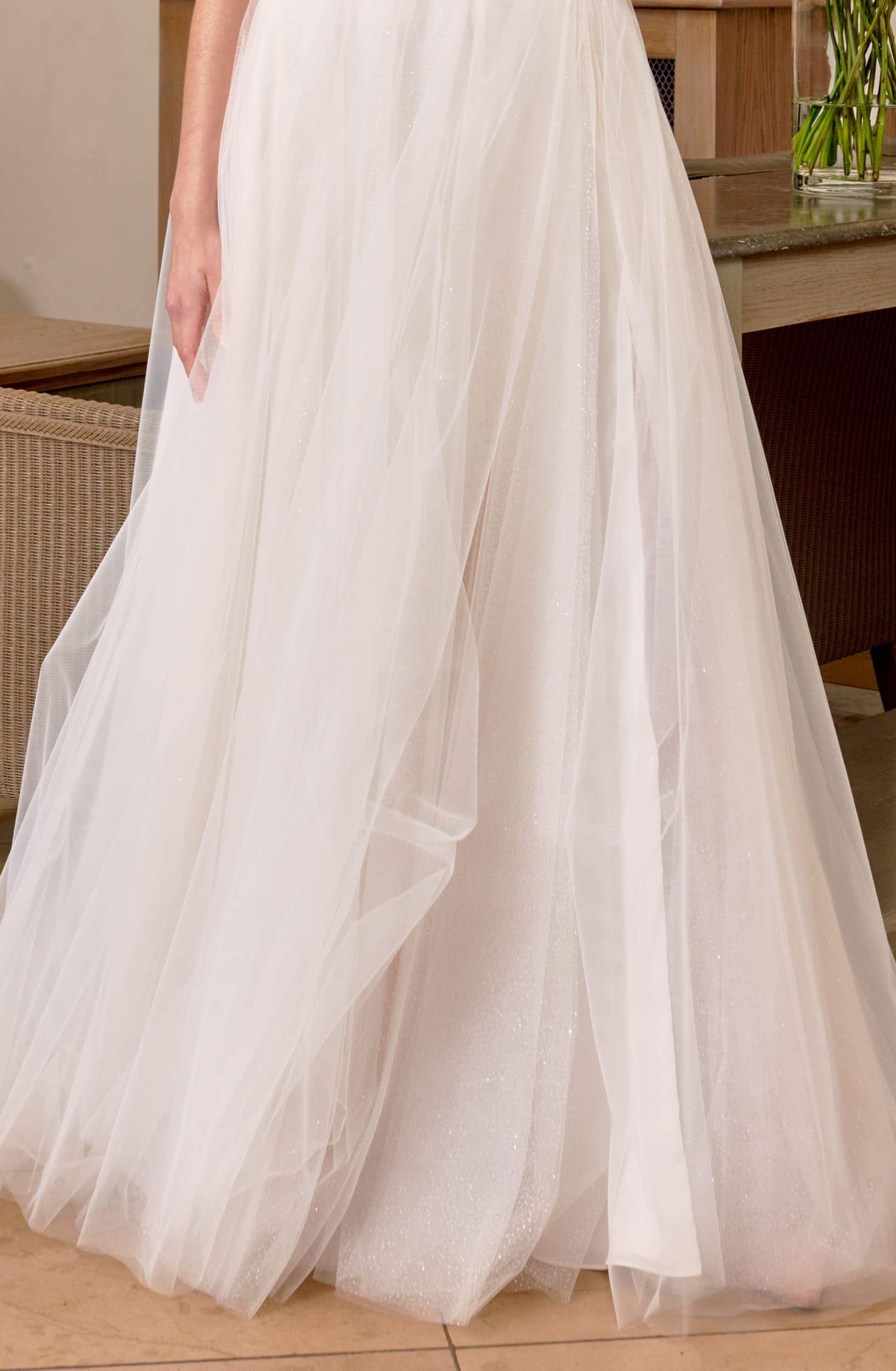 xnauti.com-white bridal dress-product-Capella-img-2