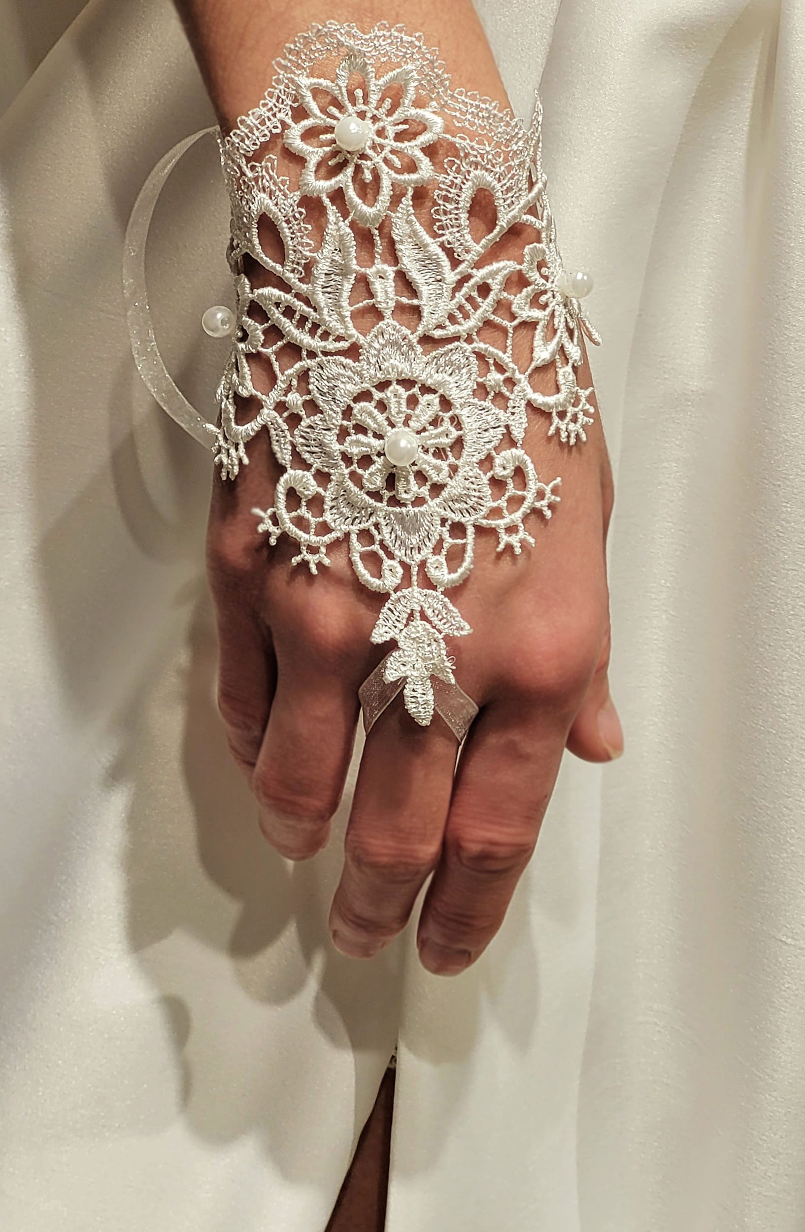 xnauti.com-wrist cuffs-product-CuffsX-img-3